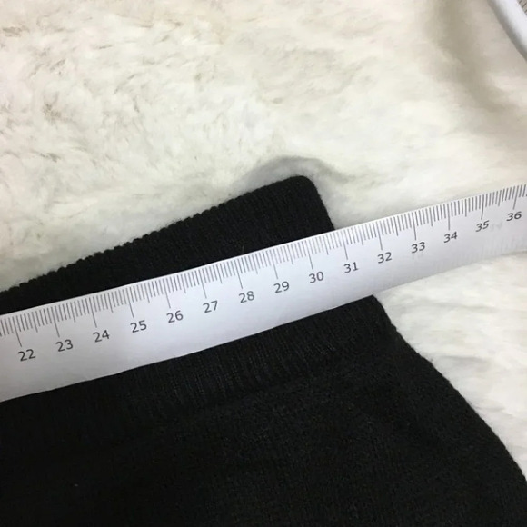 Vintage - Black Knit Midi Skirt - Picture 6 of 8